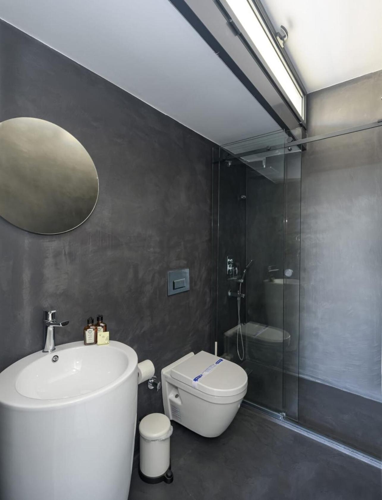 Bright Modern Design New Duplex Loft Patio! #145 Hotel Istanbul Exterior photo